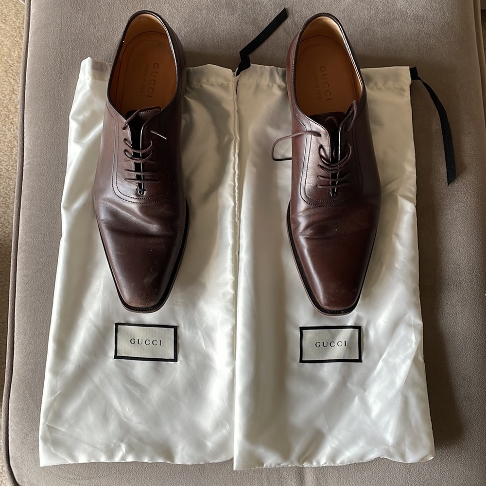 Gucci Men’s leather lace-up dress shoes